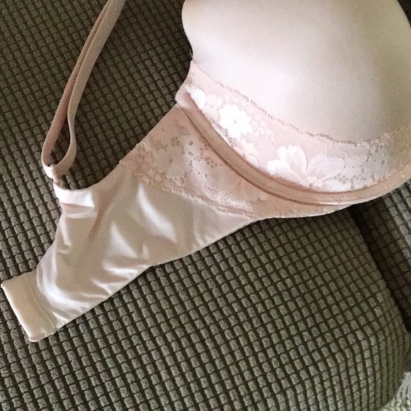 Victoria's Secret Light Pink Floral Bra 36 DDD - Picture 3 of 7